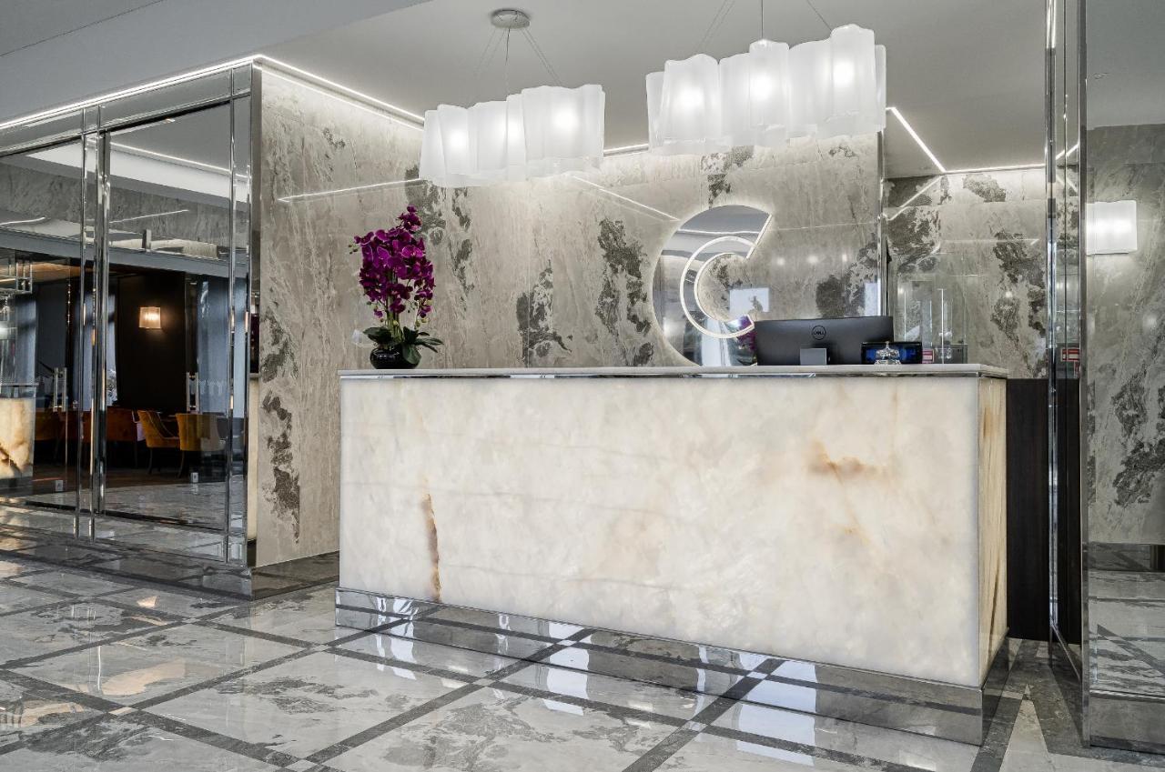 Congress Hotell 4*